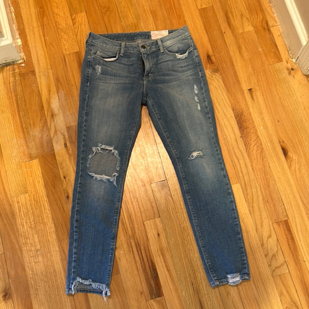 Blue Skinny Jeans with Distressed Details